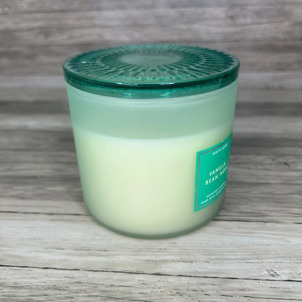 Bath And Body Works White Barn Vanilla Bean Noel Candle 3-wick
